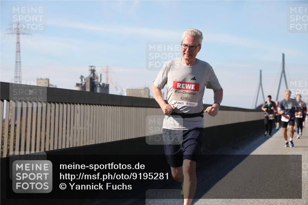 03.10.2025 - Köhlbrandbrückenlauf Yannick Fuchs http://msf.ph/oto/9195281 03.10.2025 11:58:49 Position 3 4280 meine-sportfotos.de