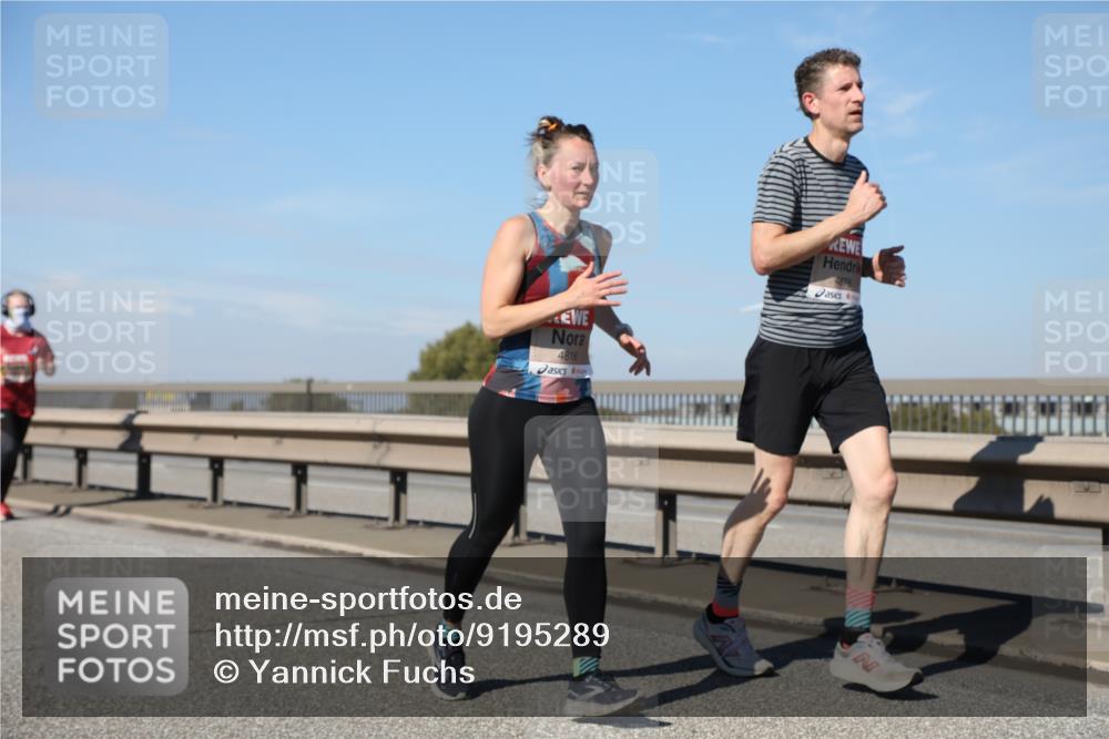 03.10.2025 - Köhlbrandbrückenlauf Yannick Fuchs http://msf.ph/oto/9195289 03.10.2025 11:58:52 Position 3 4816, 4876 meine-sportfotos.de