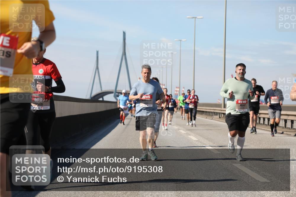 03.10.2025 - Köhlbrandbrückenlauf Yannick Fuchs http://msf.ph/oto/9195308 03.10.2025 11:59:00 Position 3 6429, 5178 meine-sportfotos.de