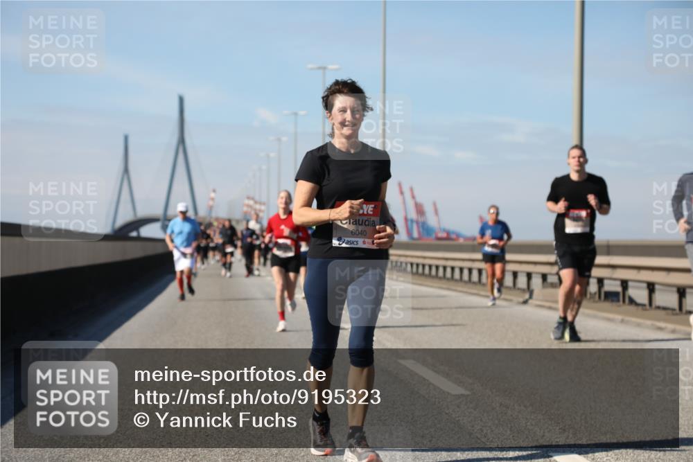 03.10.2025 - Köhlbrandbrückenlauf Yannick Fuchs http://msf.ph/oto/9195323 03.10.2025 11:59:04 Position 3 6040 meine-sportfotos.de