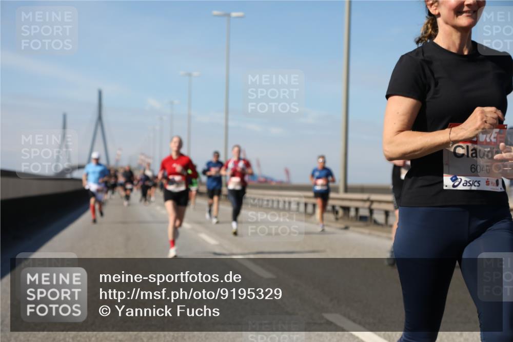 03.10.2025 - Köhlbrandbrückenlauf Yannick Fuchs http://msf.ph/oto/9195329 03.10.2025 11:59:06 Position 3 6040 meine-sportfotos.de