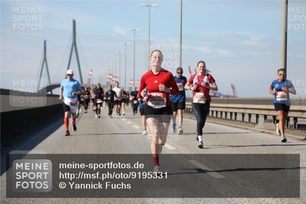 03.10.2025 - Köhlbrandbrückenlauf Yannick Fuchs http://msf.ph/oto/9195331 03.10.2025 11:59:06 Position 3 4829 meine-sportfotos.de