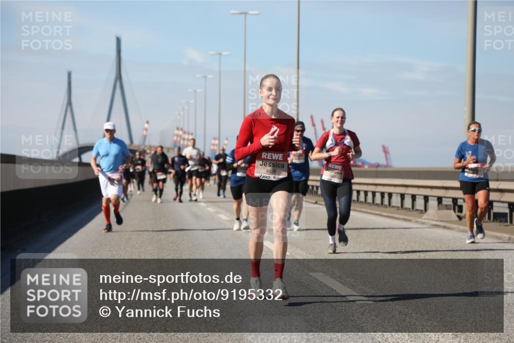 03.10.2025 - Köhlbrandbrückenlauf Yannick Fuchs http://msf.ph/oto/9195332 03.10.2025 11:59:07 Position 3 4829 meine-sportfotos.de