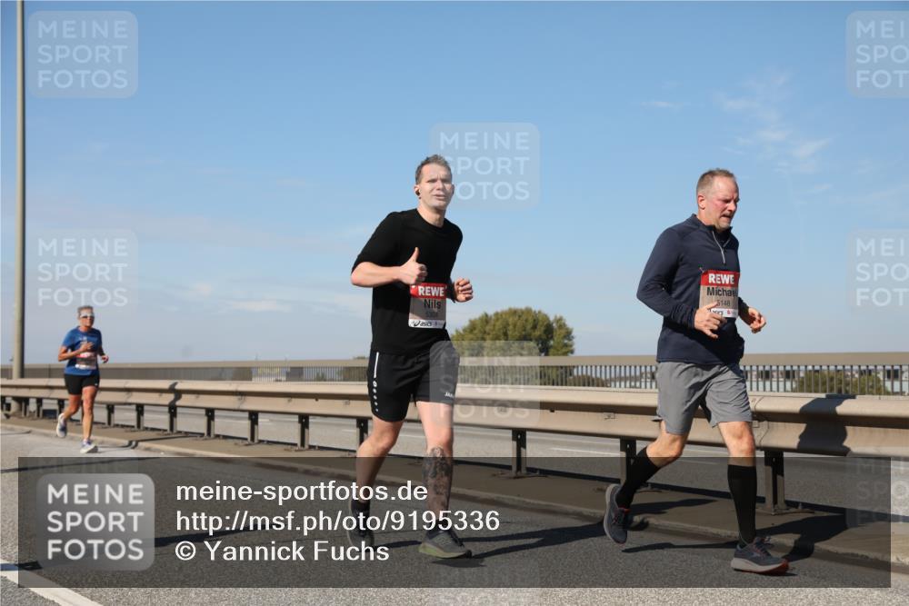 03.10.2025 - Köhlbrandbrückenlauf Yannick Fuchs http://msf.ph/oto/9195336 03.10.2025 11:59:08 Position 3 5148, 5304 meine-sportfotos.de