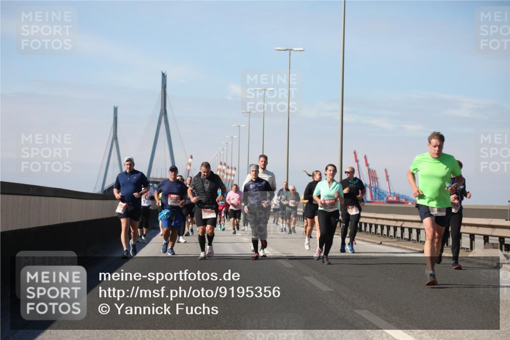 03.10.2025 - Köhlbrandbrückenlauf Yannick Fuchs http://msf.ph/oto/9195356 03.10.2025 11:59:13 Position 3  meine-sportfotos.de