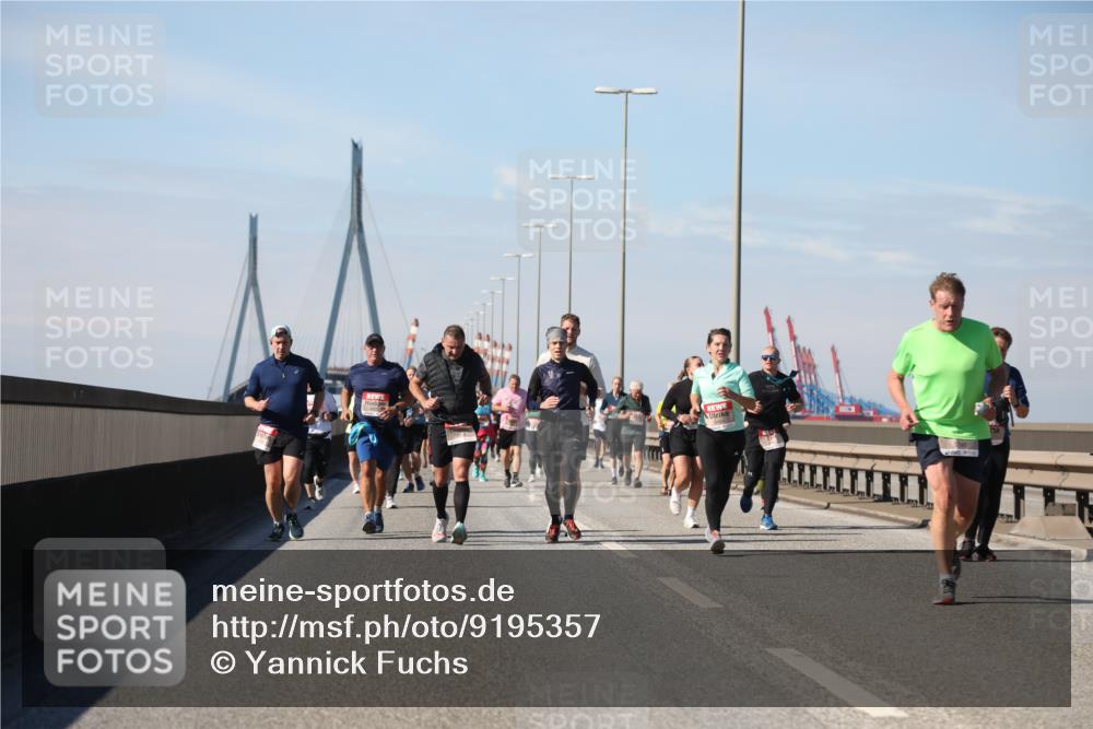 03.10.2025 - Köhlbrandbrückenlauf Yannick Fuchs http://msf.ph/oto/9195357 03.10.2025 11:59:14 Position 3  meine-sportfotos.de