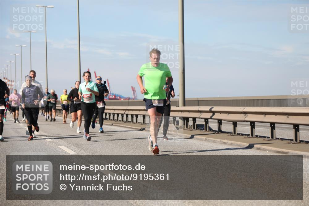 03.10.2025 - Köhlbrandbrückenlauf Yannick Fuchs http://msf.ph/oto/9195361 03.10.2025 11:59:14 Position 3  meine-sportfotos.de