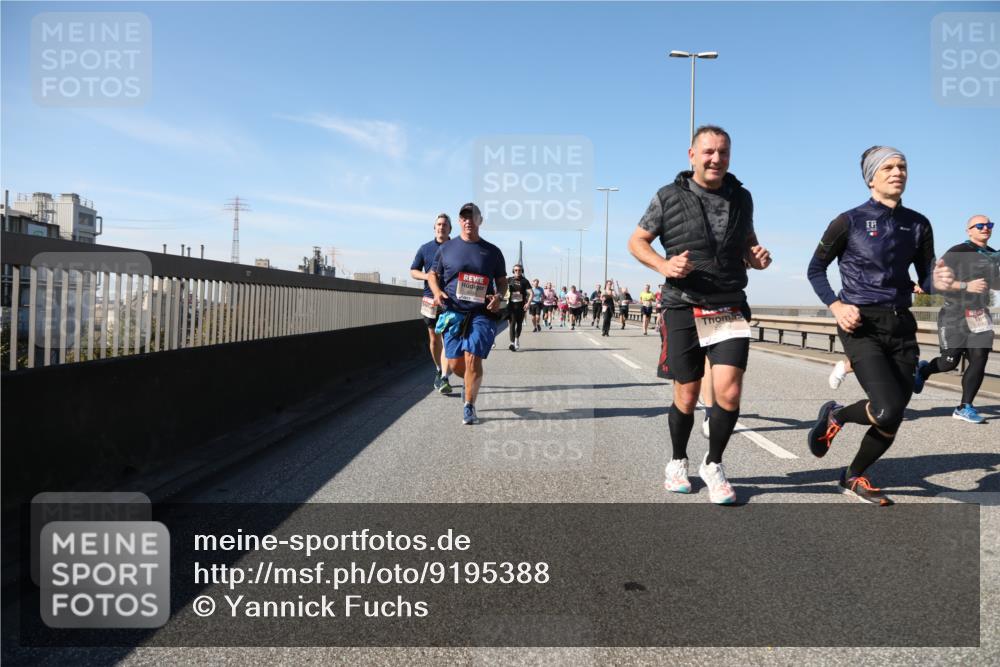 03.10.2025 - Köhlbrandbrückenlauf Yannick Fuchs http://msf.ph/oto/9195388 03.10.2025 11:59:21 Position 3  meine-sportfotos.de