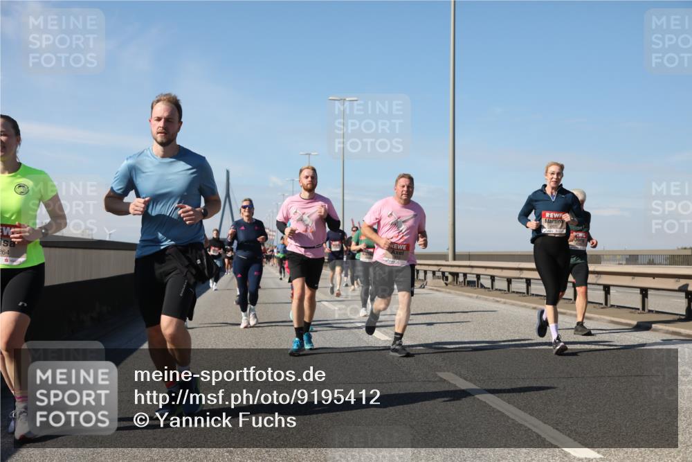 03.10.2025 - Köhlbrandbrückenlauf Yannick Fuchs http://msf.ph/oto/9195412 03.10.2025 11:59:28 Position 3 264, 4826 meine-sportfotos.de