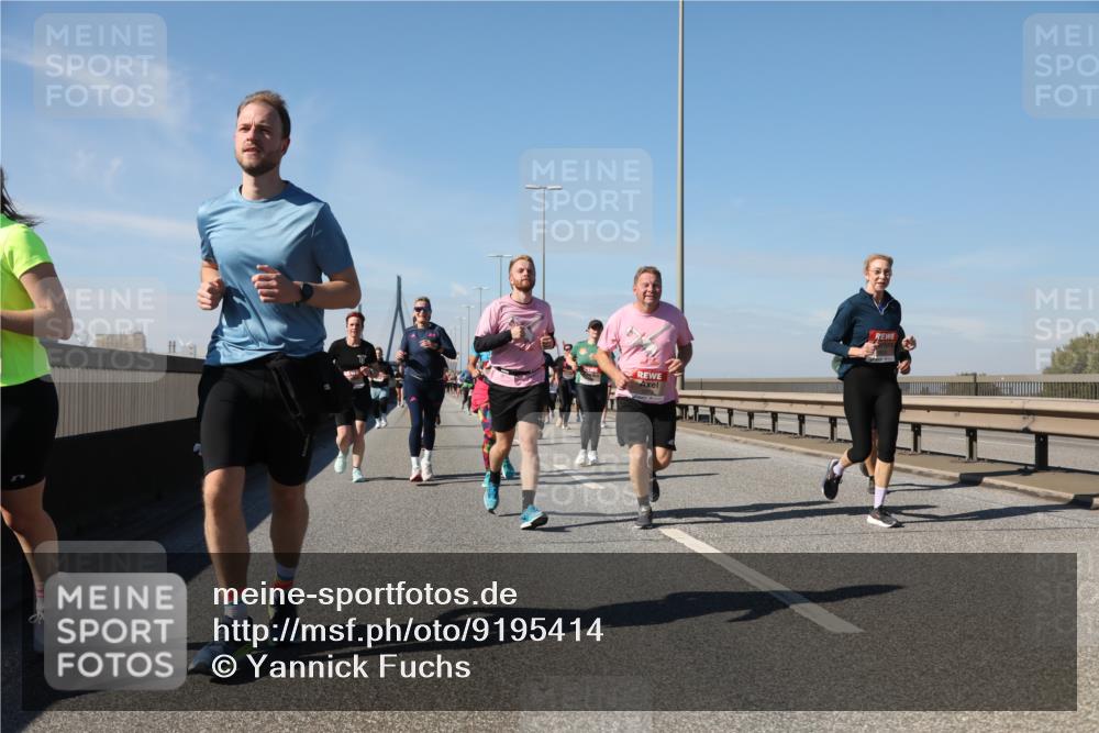 03.10.2025 - Köhlbrandbrückenlauf Yannick Fuchs http://msf.ph/oto/9195414 03.10.2025 11:59:28 Position 3  meine-sportfotos.de
