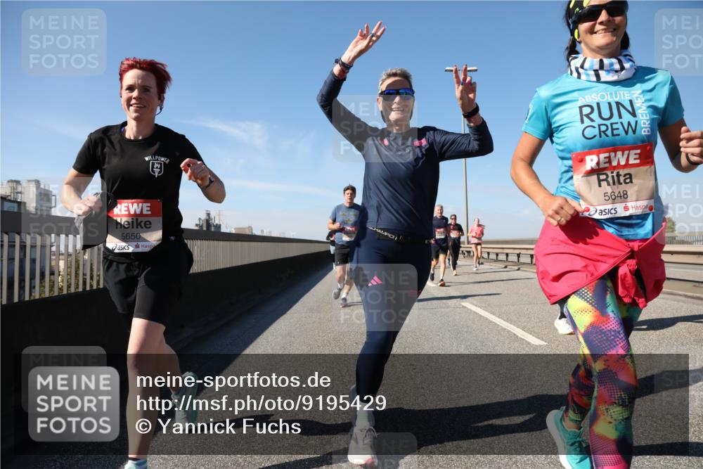 03.10.2025 - Köhlbrandbrückenlauf Yannick Fuchs http://msf.ph/oto/9195429 03.10.2025 11:59:31 Position 3 5650, 5648 meine-sportfotos.de
