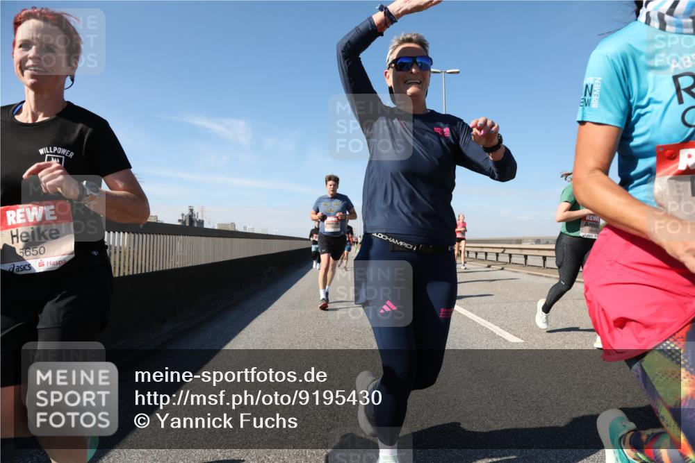 03.10.2025 - Köhlbrandbrückenlauf Yannick Fuchs http://msf.ph/oto/9195430 03.10.2025 11:59:31 Position 3 5650, 2 meine-sportfotos.de