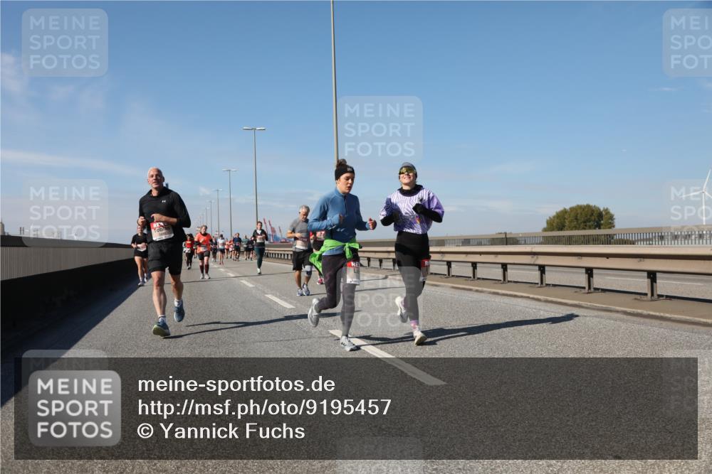 03.10.2025 - Köhlbrandbrückenlauf Yannick Fuchs http://msf.ph/oto/9195457 03.10.2025 11:59:38 Position 3  meine-sportfotos.de