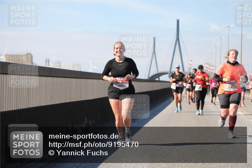 03.10.2025 - Köhlbrandbrückenlauf Yannick Fuchs http://msf.ph/oto/9195470 03.10.2025 11:59:41 Position 3 6646 meine-sportfotos.de