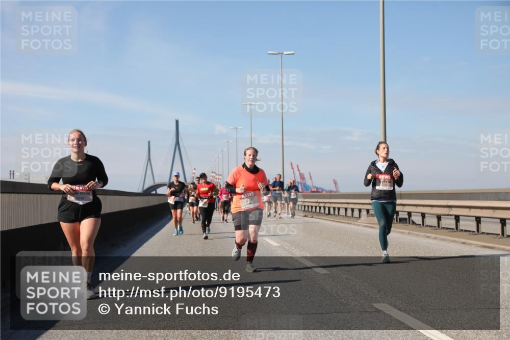 03.10.2025 - Köhlbrandbrückenlauf Yannick Fuchs http://msf.ph/oto/9195473 03.10.2025 11:59:42 Position 3 6646 meine-sportfotos.de