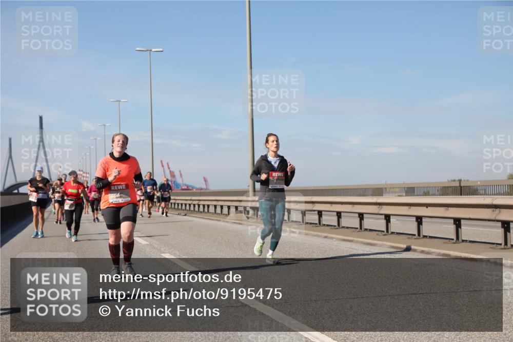 03.10.2025 - Köhlbrandbrückenlauf Yannick Fuchs http://msf.ph/oto/9195475 03.10.2025 11:59:42 Position 3  meine-sportfotos.de