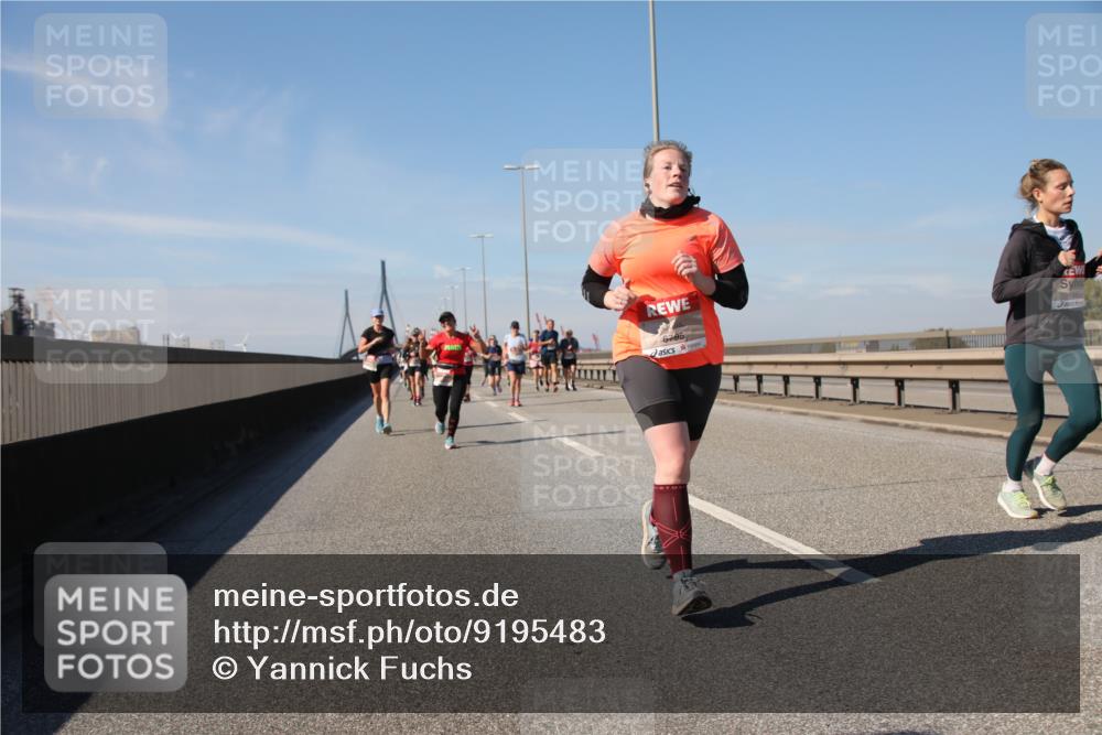 03.10.2025 - Köhlbrandbrückenlauf Yannick Fuchs http://msf.ph/oto/9195483 03.10.2025 11:59:44 Position 3 6795 meine-sportfotos.de