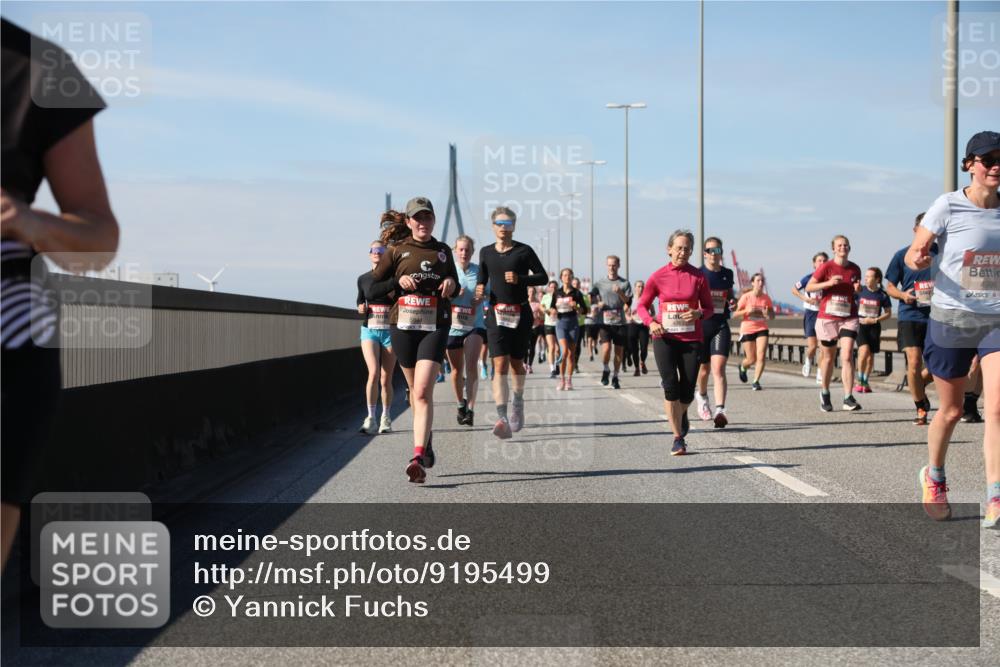 03.10.2025 - Köhlbrandbrückenlauf Yannick Fuchs http://msf.ph/oto/9195499 03.10.2025 11:59:49 Position 3 5841, 4996 meine-sportfotos.de