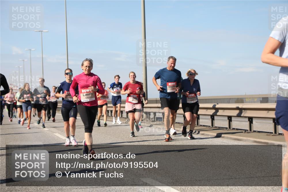 03.10.2025 - Köhlbrandbrückenlauf Yannick Fuchs http://msf.ph/oto/9195504 03.10.2025 11:59:50 Position 3 4363 meine-sportfotos.de