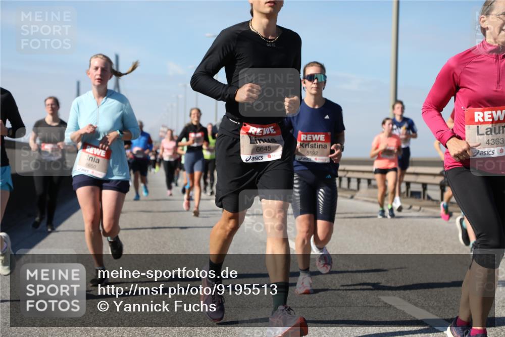 03.10.2025 - Köhlbrandbrückenlauf Yannick Fuchs http://msf.ph/oto/9195513 03.10.2025 11:59:52 Position 3 6650, 6645, 5192, 4363 meine-sportfotos.de
