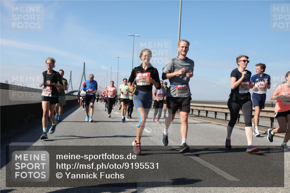 03.10.2025 - Köhlbrandbrückenlauf Yannick Fuchs http://msf.ph/oto/9195531 03.10.2025 11:59:56 Position 3 4661 meine-sportfotos.de