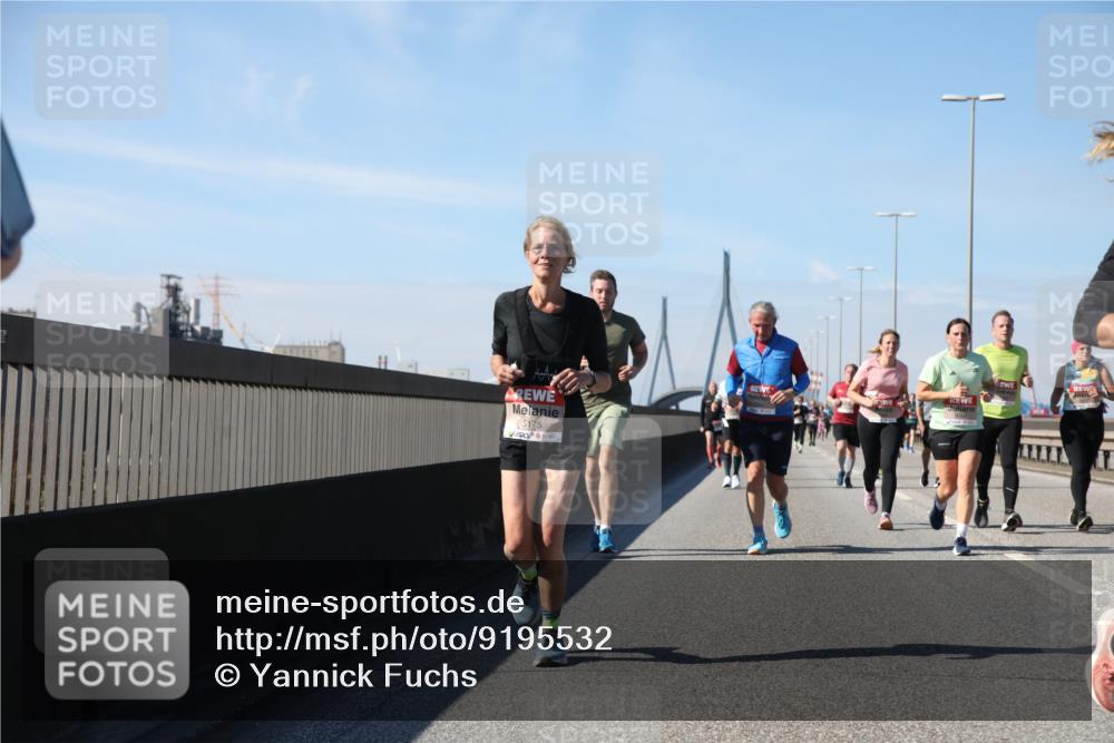 03.10.2025 - Köhlbrandbrückenlauf Yannick Fuchs http://msf.ph/oto/9195532 03.10.2025 11:59:56 Position 3 15175 meine-sportfotos.de