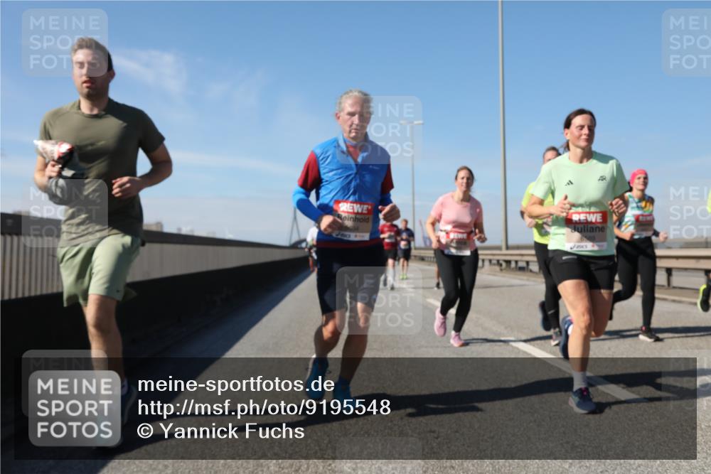 03.10.2025 - Köhlbrandbrückenlauf Yannick Fuchs http://msf.ph/oto/9195548 03.10.2025 11:59:59 Position 3  meine-sportfotos.de