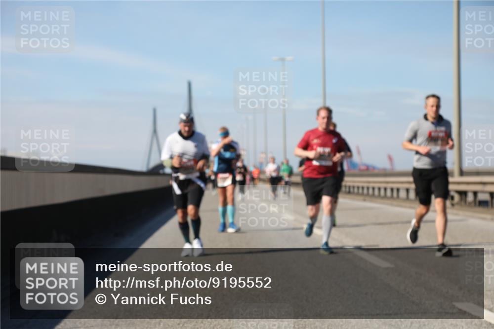 03.10.2025 - Köhlbrandbrückenlauf Yannick Fuchs http://msf.ph/oto/9195552 03.10.2025 12:00:01 Position 3  meine-sportfotos.de
