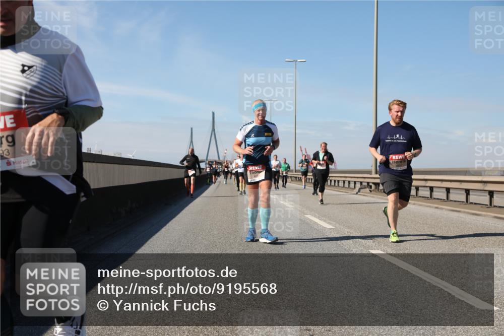 03.10.2025 - Köhlbrandbrückenlauf Yannick Fuchs http://msf.ph/oto/9195568 03.10.2025 12:00:04 Position 3 93 meine-sportfotos.de