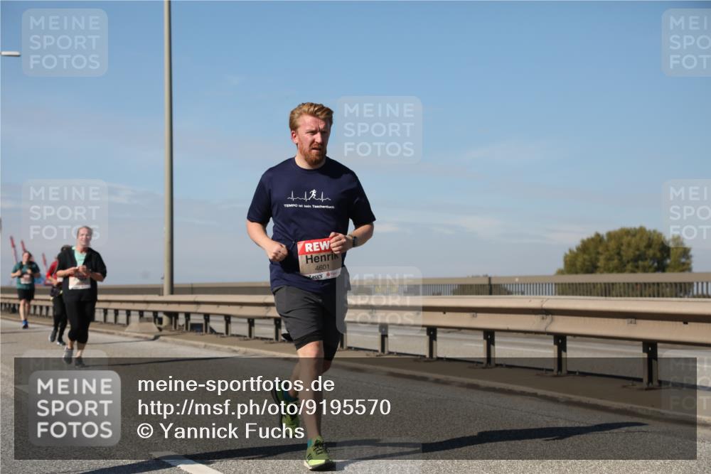 03.10.2025 - Köhlbrandbrückenlauf Yannick Fuchs http://msf.ph/oto/9195570 03.10.2025 12:00:05 Position 3 4601 meine-sportfotos.de
