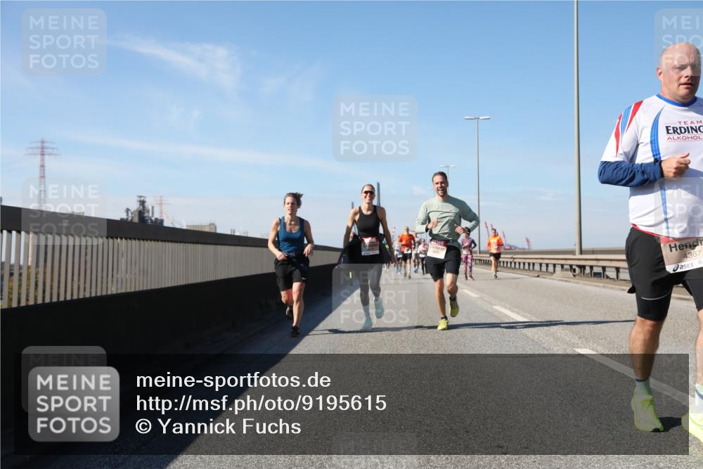 03.10.2025 - Köhlbrandbrückenlauf Yannick Fuchs http://msf.ph/oto/9195615 03.10.2025 12:00:19 Position 3 4367 meine-sportfotos.de