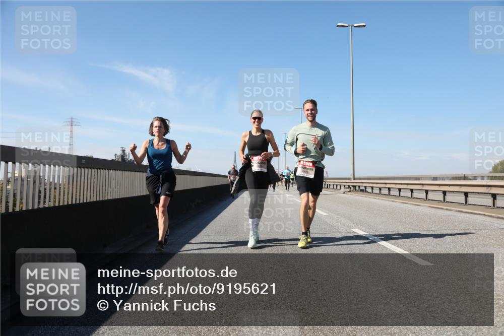 03.10.2025 - Köhlbrandbrückenlauf Yannick Fuchs http://msf.ph/oto/9195621 03.10.2025 12:00:20 Position 3 6675 meine-sportfotos.de