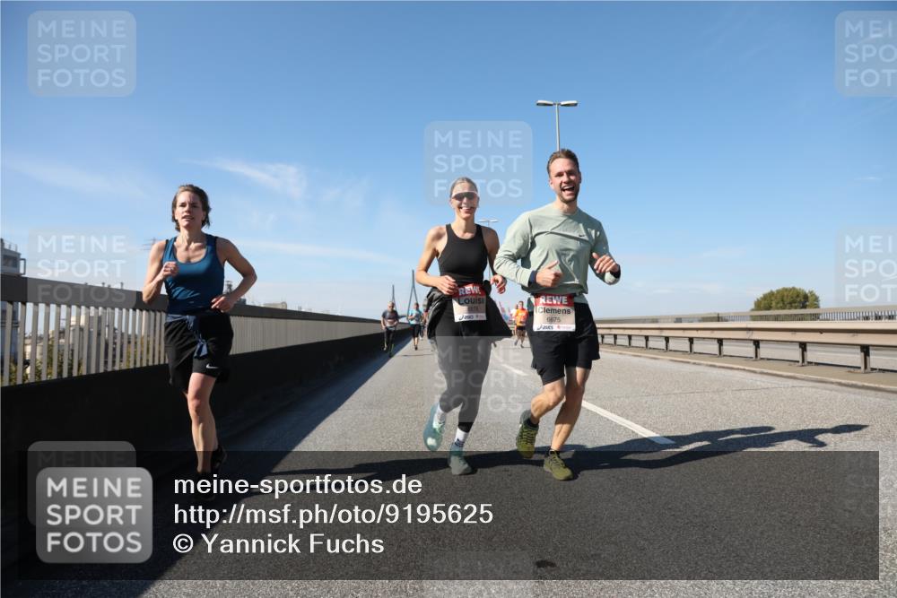 03.10.2025 - Köhlbrandbrückenlauf Yannick Fuchs http://msf.ph/oto/9195625 03.10.2025 12:00:20 Position 3 6675 meine-sportfotos.de