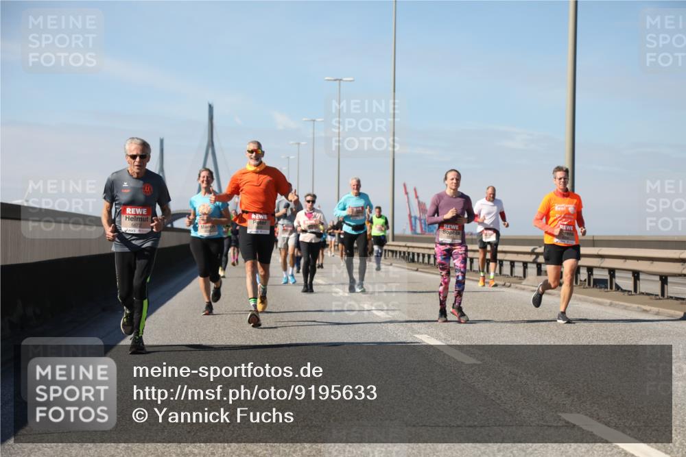 03.10.2025 - Köhlbrandbrückenlauf Yannick Fuchs http://msf.ph/oto/9195633 03.10.2025 12:00:22 Position 3  meine-sportfotos.de