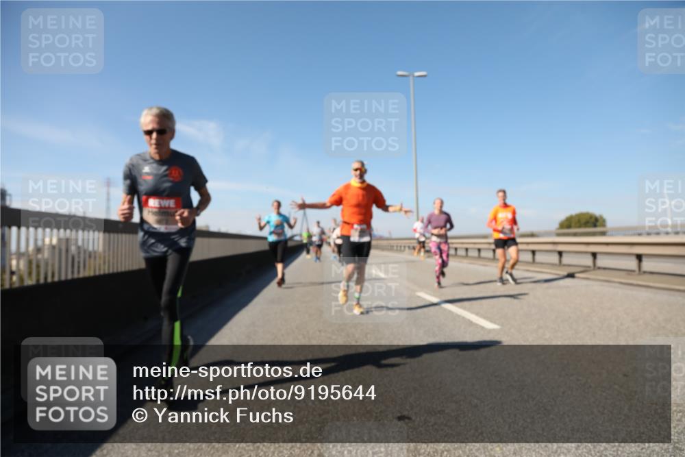 03.10.2025 - Köhlbrandbrückenlauf Yannick Fuchs http://msf.ph/oto/9195644 03.10.2025 12:00:25 Position 3  meine-sportfotos.de