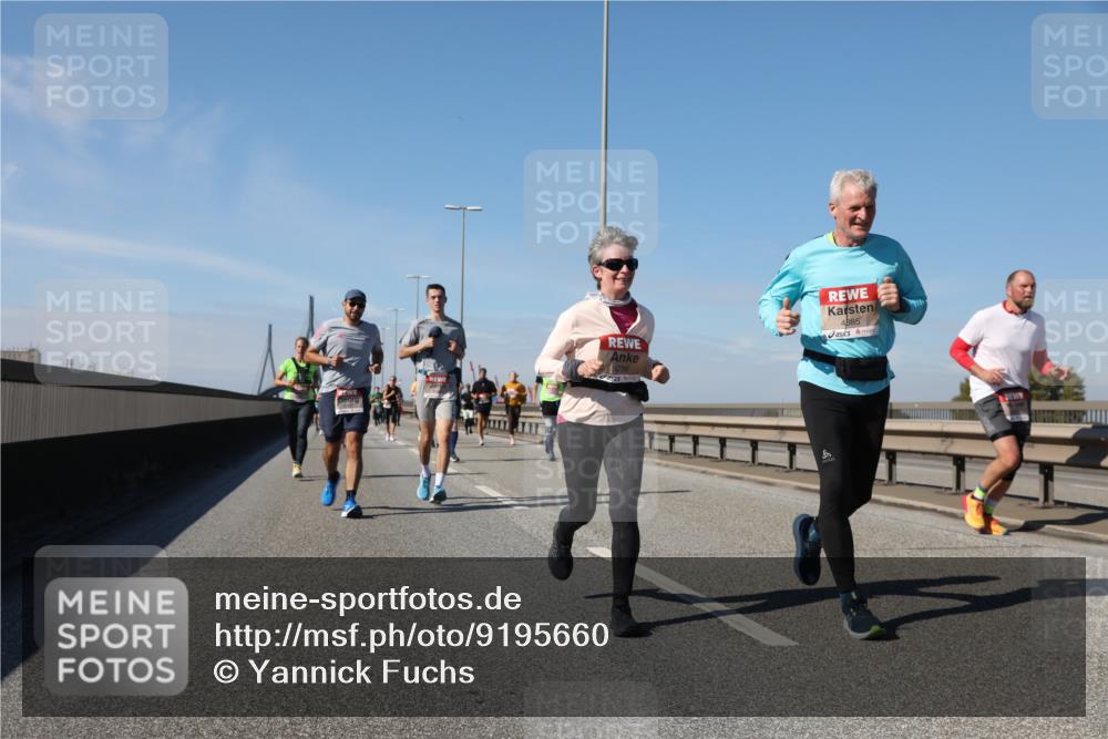 03.10.2025 - Köhlbrandbrückenlauf Yannick Fuchs http://msf.ph/oto/9195660 03.10.2025 12:00:29 Position 3 4739, 4385 meine-sportfotos.de