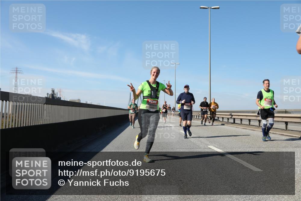 03.10.2025 - Köhlbrandbrückenlauf Yannick Fuchs http://msf.ph/oto/9195675 03.10.2025 12:00:33 Position 3 4846 meine-sportfotos.de