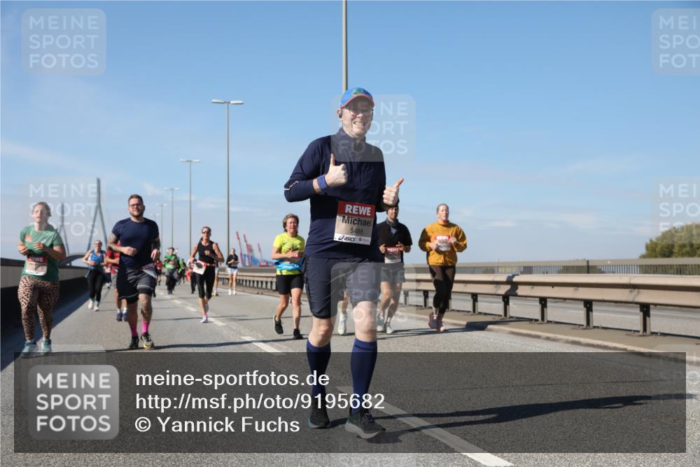 03.10.2025 - Köhlbrandbrückenlauf Yannick Fuchs http://msf.ph/oto/9195682 03.10.2025 12:00:34 Position 3 5488 meine-sportfotos.de