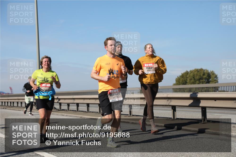 03.10.2025 - Köhlbrandbrückenlauf Yannick Fuchs http://msf.ph/oto/9195688 03.10.2025 12:00:36 Position 3 42, 6383, 6710 meine-sportfotos.de