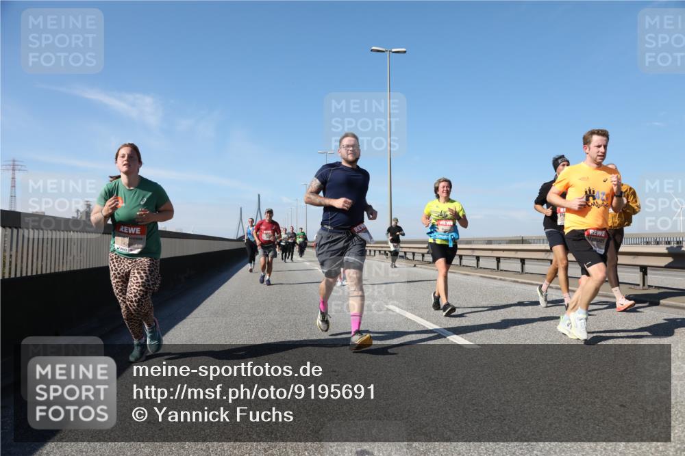 03.10.2025 - Köhlbrandbrückenlauf Yannick Fuchs http://msf.ph/oto/9195691 03.10.2025 12:00:37 Position 3  meine-sportfotos.de
