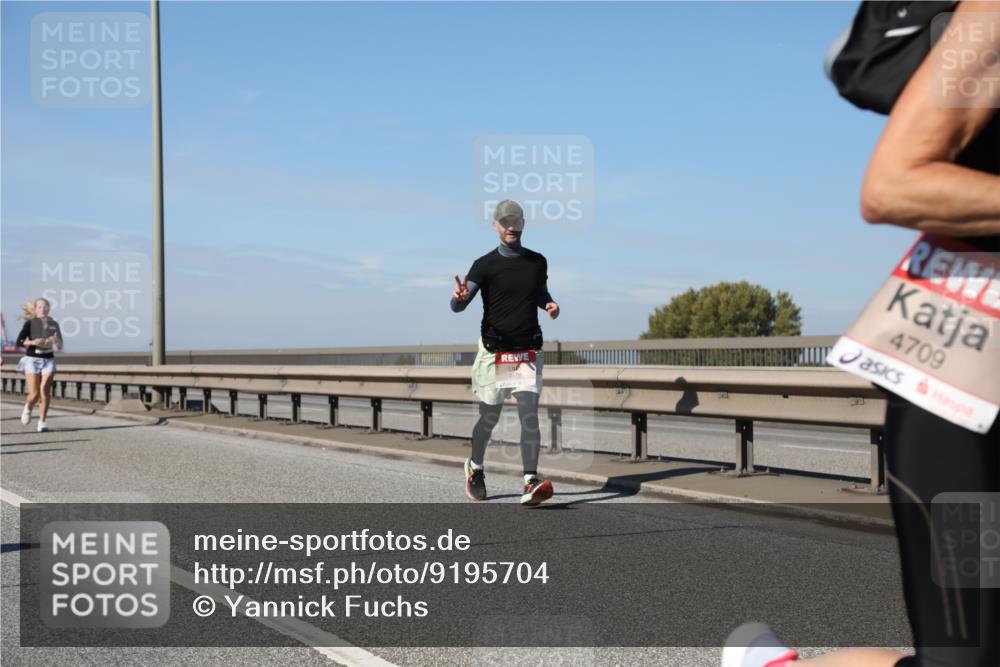 03.10.2025 - Köhlbrandbrückenlauf Yannick Fuchs http://msf.ph/oto/9195704 03.10.2025 12:00:40 Position 3 4709 meine-sportfotos.de