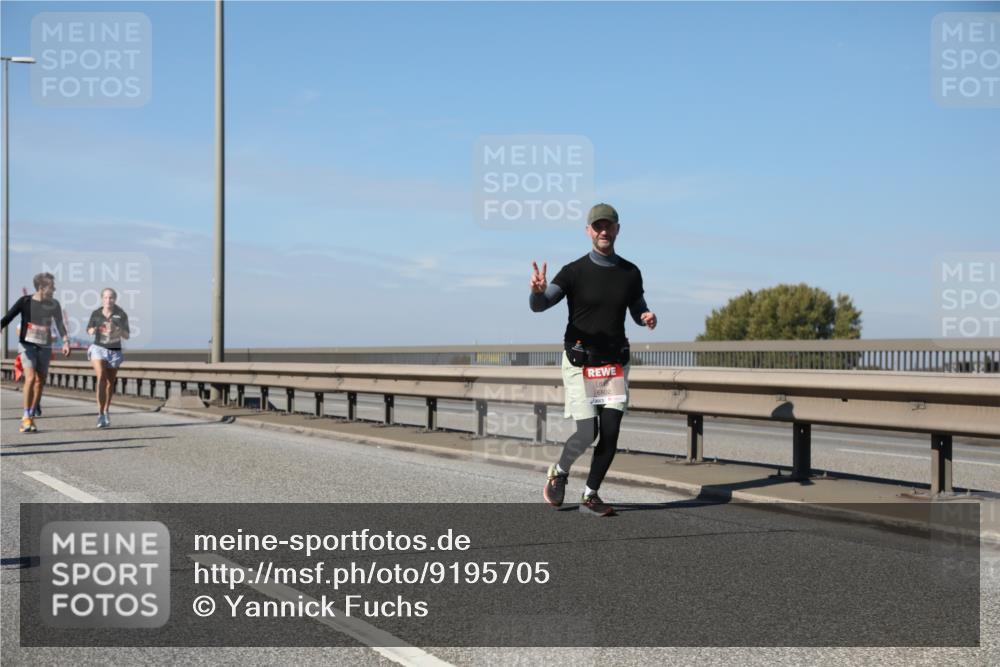 03.10.2025 - Köhlbrandbrückenlauf Yannick Fuchs http://msf.ph/oto/9195705 03.10.2025 12:00:40 Position 3 6802 meine-sportfotos.de