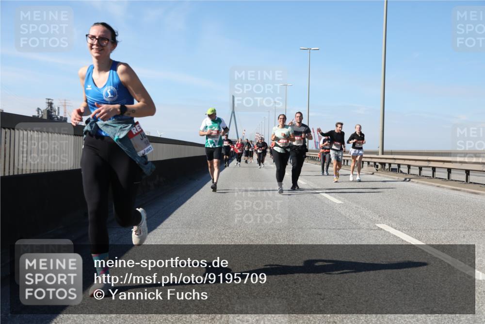 03.10.2025 - Köhlbrandbrückenlauf Yannick Fuchs http://msf.ph/oto/9195709 03.10.2025 12:00:41 Position 3 522 meine-sportfotos.de