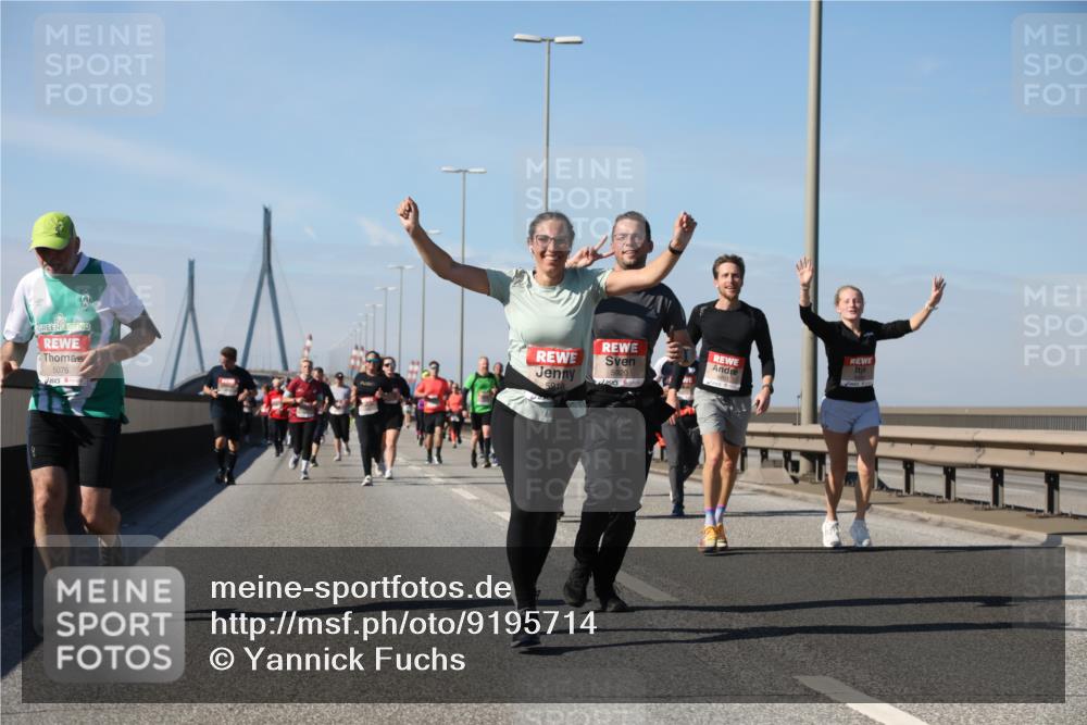 03.10.2025 - Köhlbrandbrückenlauf Yannick Fuchs http://msf.ph/oto/9195714 03.10.2025 12:00:42 Position 3 5076, 5918 meine-sportfotos.de