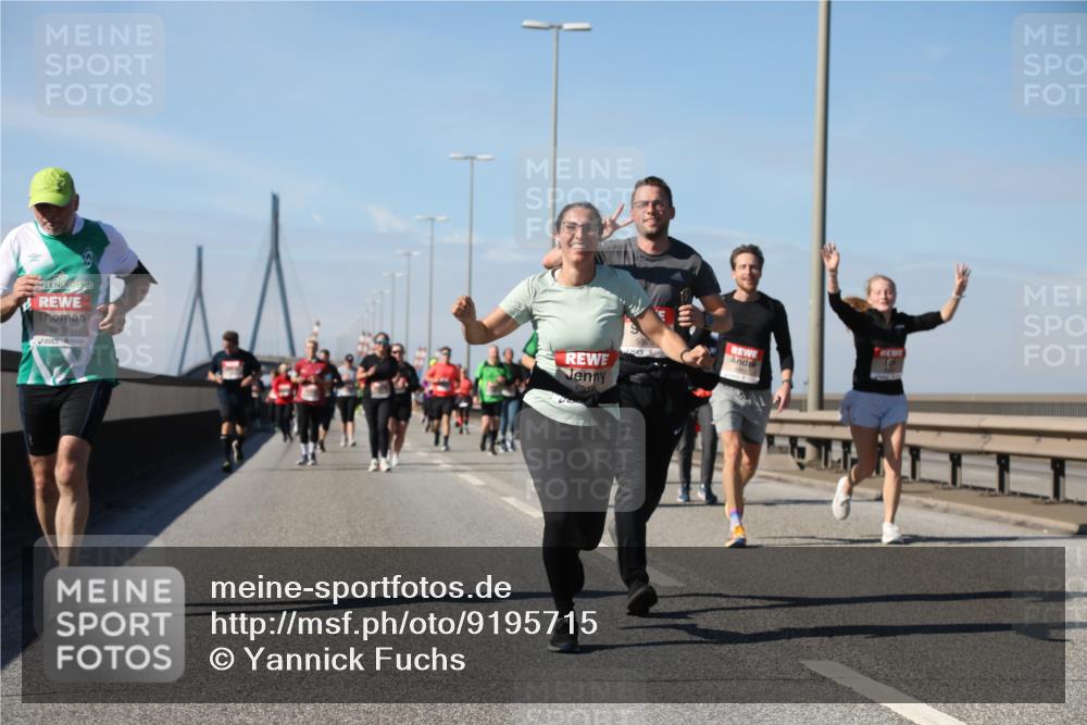 03.10.2025 - Köhlbrandbrückenlauf Yannick Fuchs http://msf.ph/oto/9195715 03.10.2025 12:00:42 Position 3 5076, 5918 meine-sportfotos.de