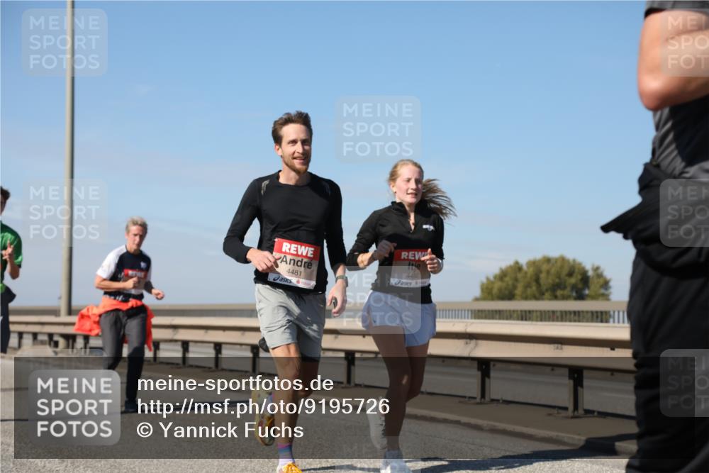 03.10.2025 - Köhlbrandbrückenlauf Yannick Fuchs http://msf.ph/oto/9195726 03.10.2025 12:00:45 Position 3 4482, 4481 meine-sportfotos.de