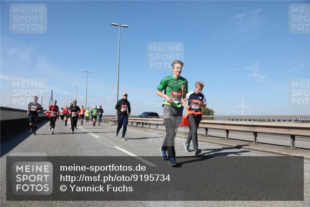 03.10.2025 - Köhlbrandbrückenlauf Yannick Fuchs http://msf.ph/oto/9195734 03.10.2025 12:00:47 Position 3 11 meine-sportfotos.de
