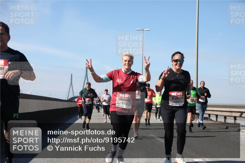 03.10.2025 - Köhlbrandbrückenlauf Yannick Fuchs http://msf.ph/oto/9195742 03.10.2025 12:00:49 Position 3 5405, 5981 meine-sportfotos.de