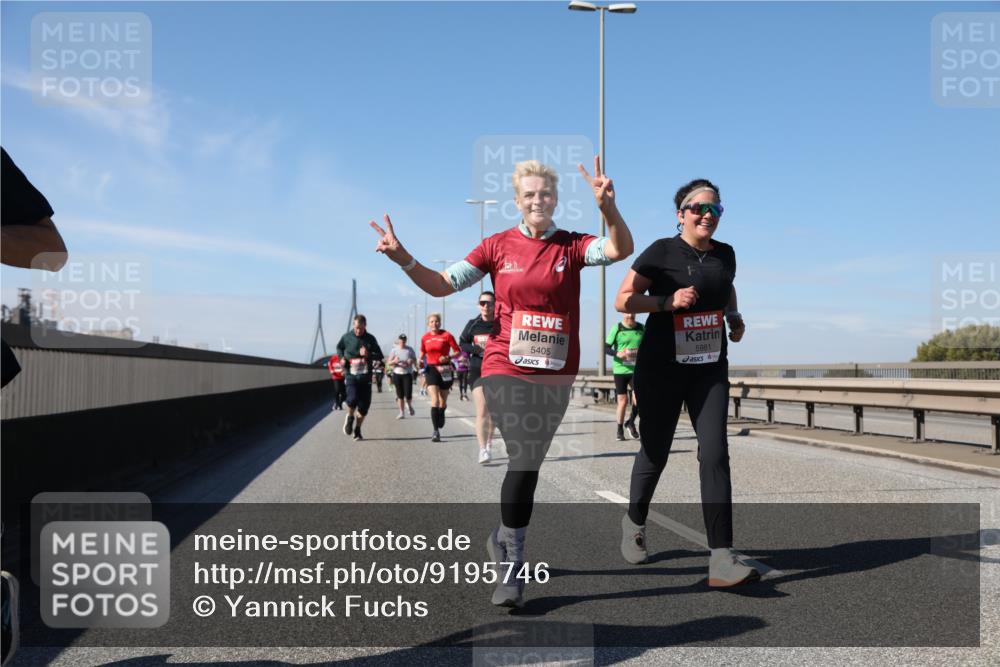 03.10.2025 - Köhlbrandbrückenlauf Yannick Fuchs http://msf.ph/oto/9195746 03.10.2025 12:00:50 Position 3 5405, 5981 meine-sportfotos.de