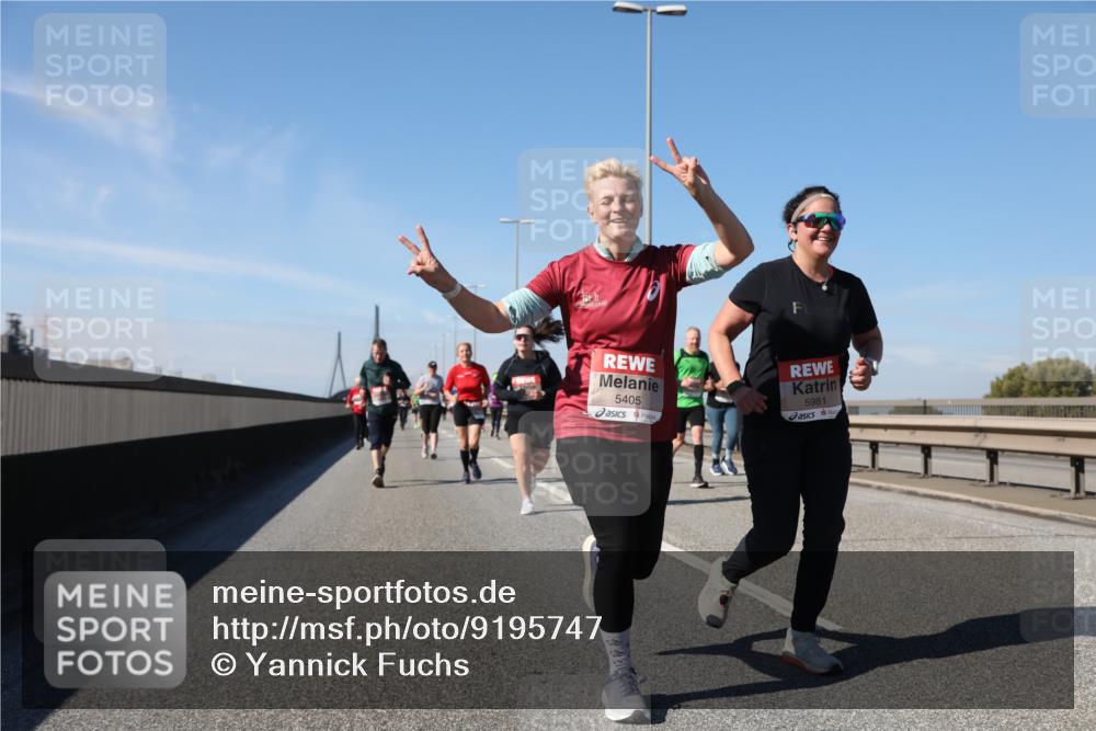03.10.2025 - Köhlbrandbrückenlauf Yannick Fuchs http://msf.ph/oto/9195747 03.10.2025 12:00:50 Position 3 5405, 5981 meine-sportfotos.de